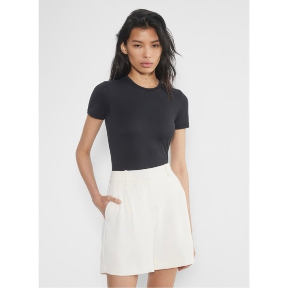 Wilfred Effortless mid thigh short light birch 16